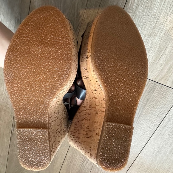 Steve Madden cork wedge sandal - Picture 3 of 4